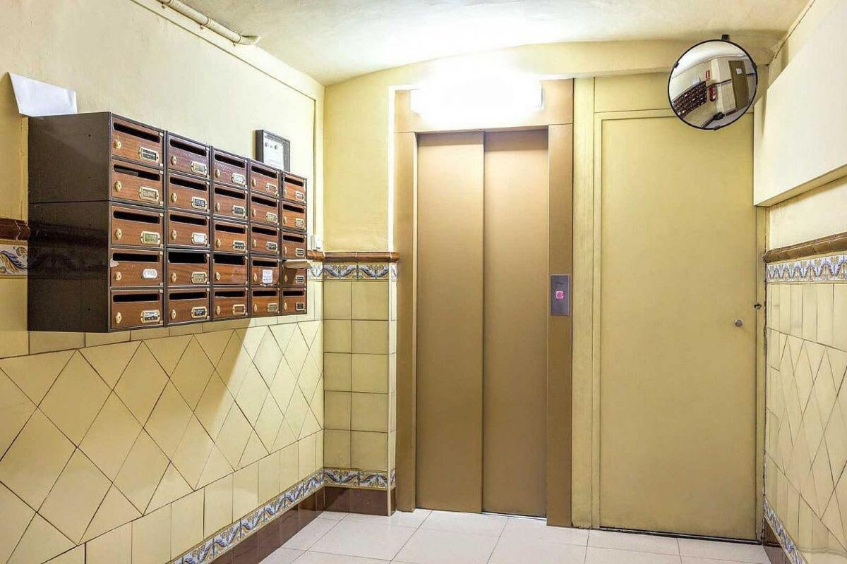 Paseo De Gracia Sunny 2br Penthouse Appartement *